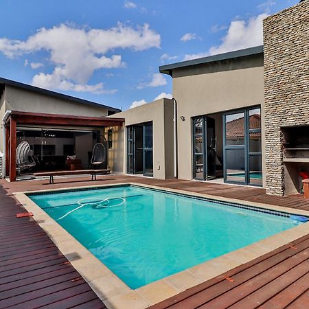 House Of Bongekile 4 Bed Luxury Home In Malelane Malalane Exteriör bild